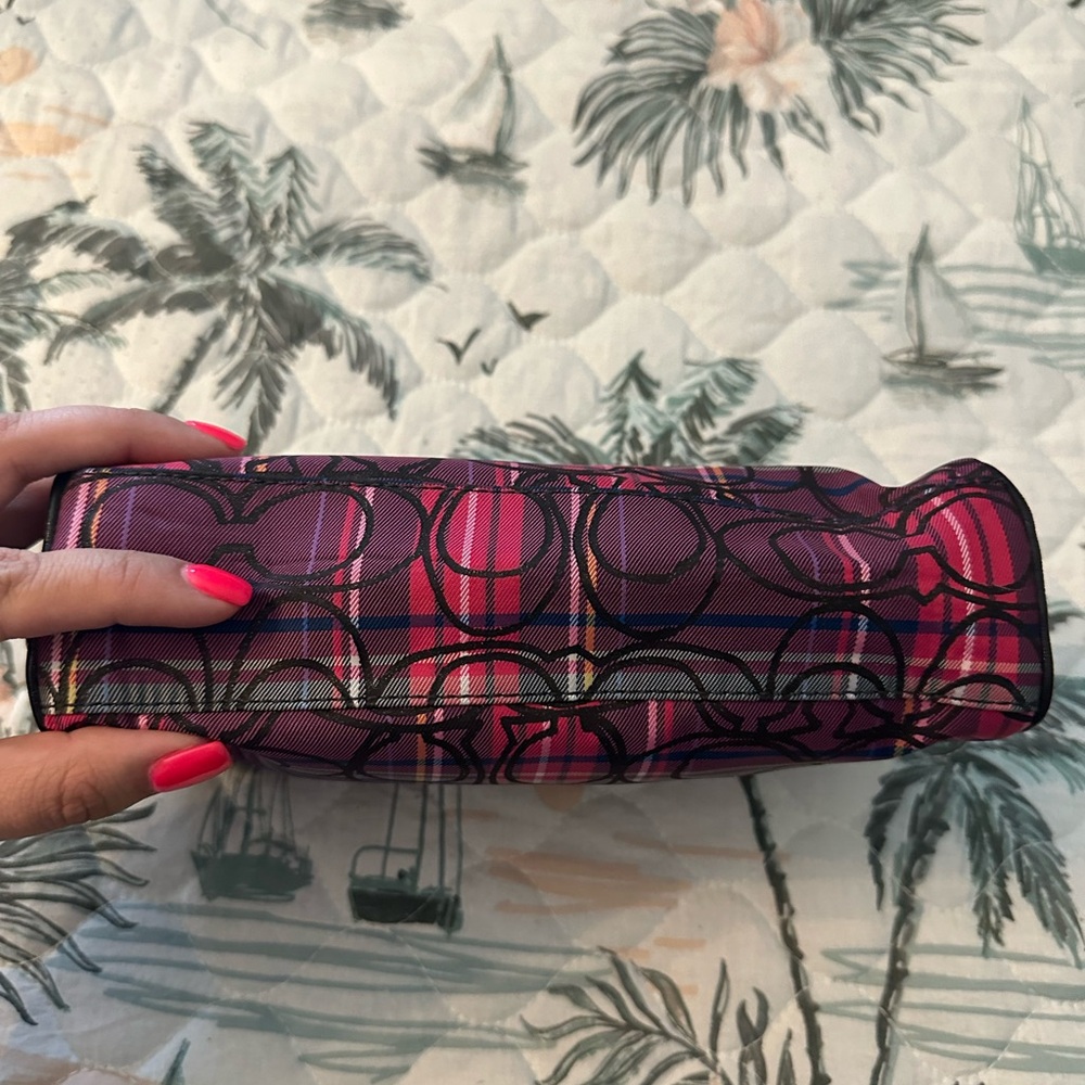 Coach Makeup Travel Bag 💋🌈 - Picture 5 of 6